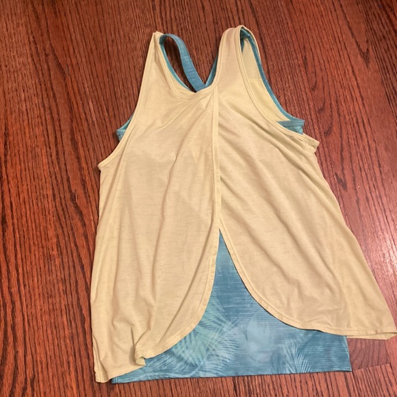 athleta Girl double shirt open back - Picture 3 of 5